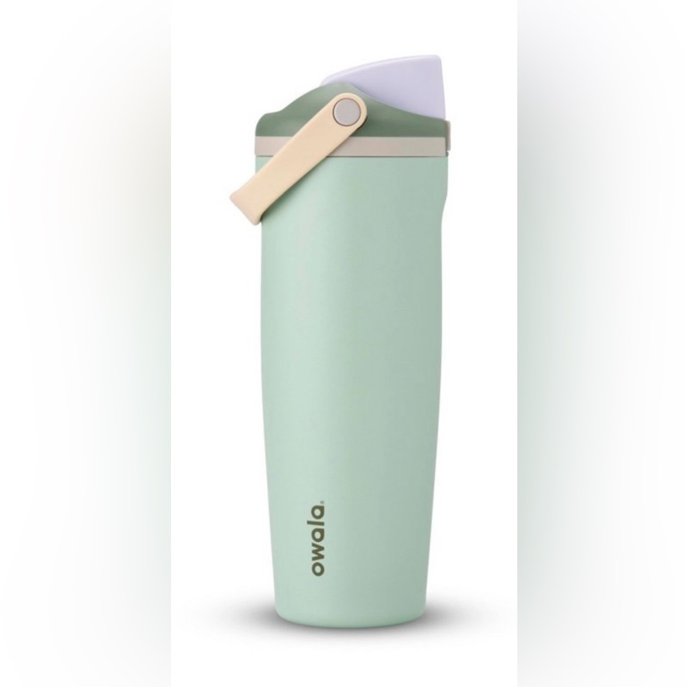 Owala 30oz Stainless Steel FreeSip Sway
- Eucalyptus
